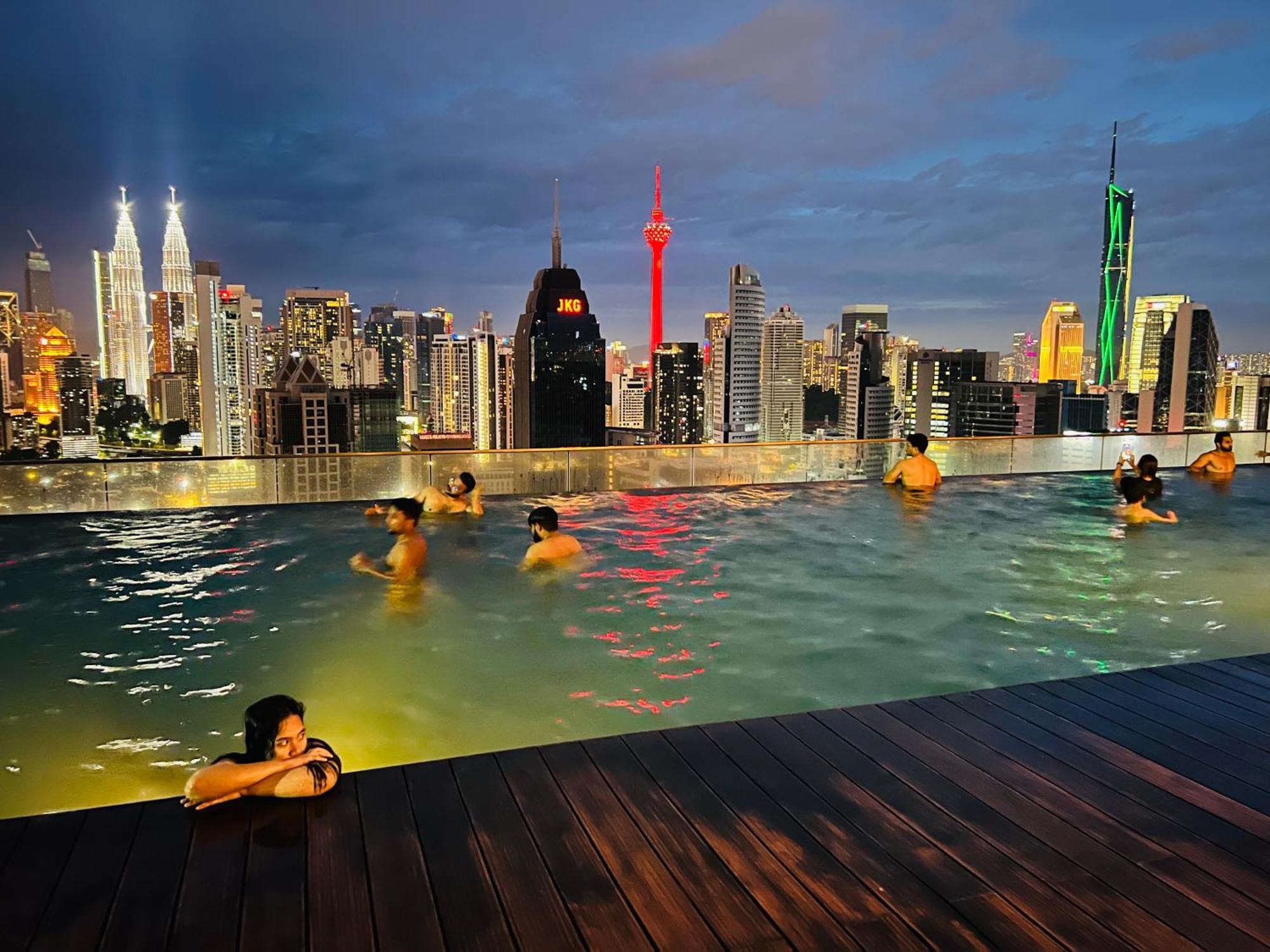 Regalia Suites & Residence By Enjoy Your Stay كوالالمبور المظهر الخارجي الصورة