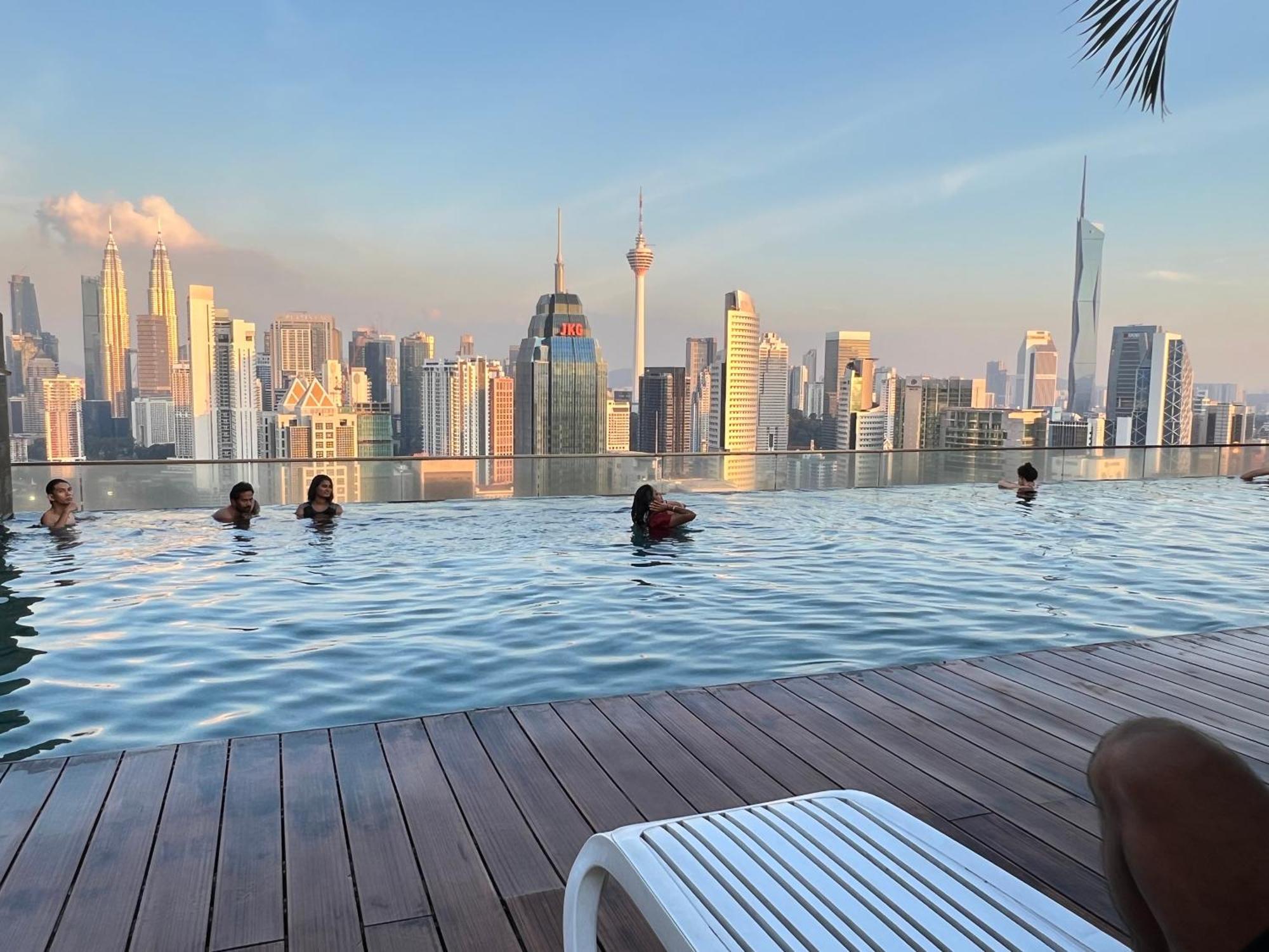 Regalia Suites & Residence By Enjoy Your Stay كوالالمبور المظهر الخارجي الصورة