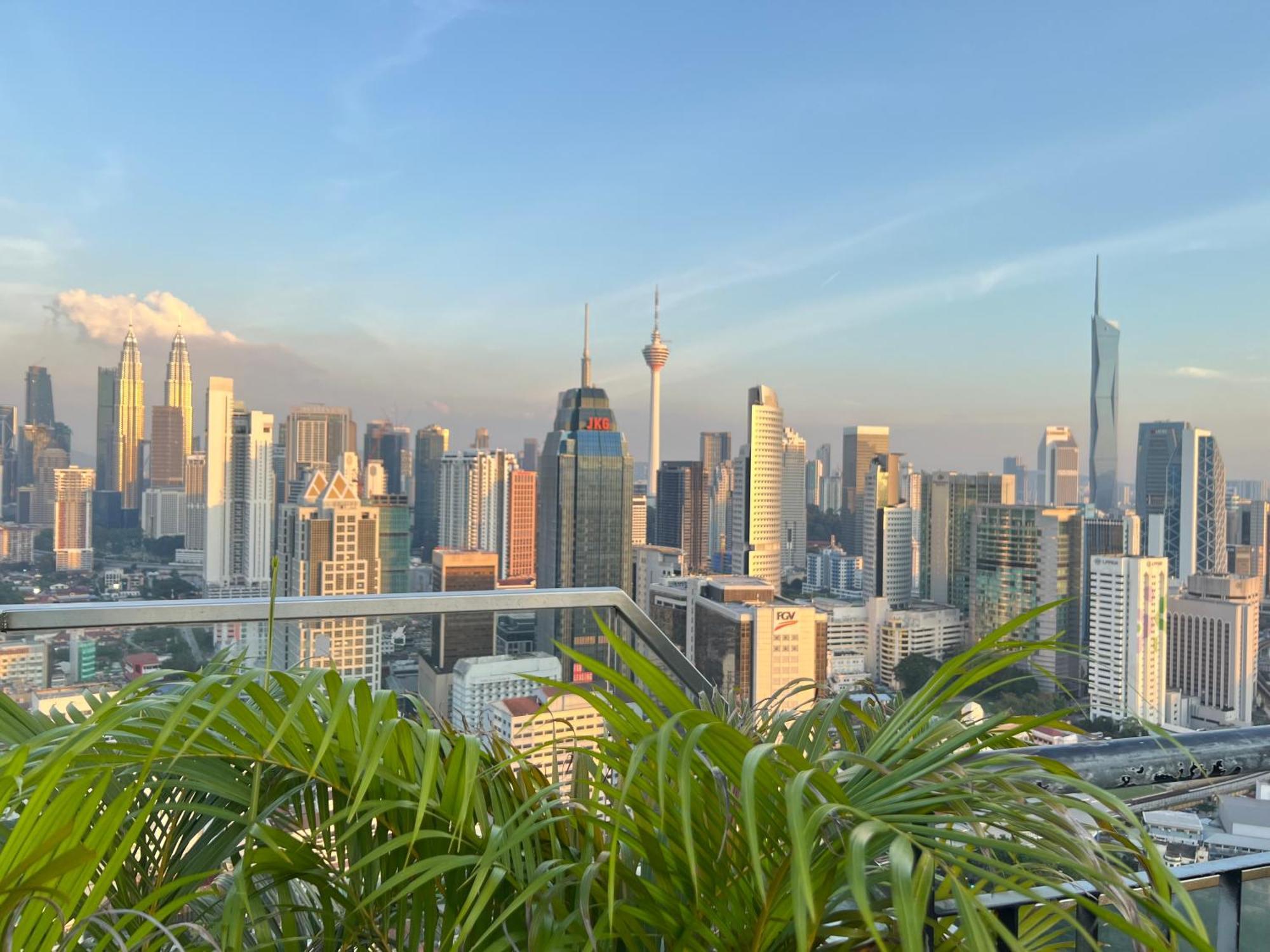 Regalia Suites & Residence By Enjoy Your Stay كوالالمبور المظهر الخارجي الصورة